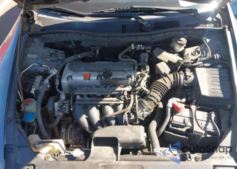 2011 Honda Accord 2.4 Lx из США, поврежденный, VIN 1HGCP2F30BA113306